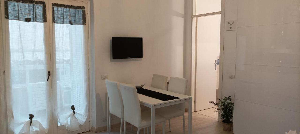 La Casina Di Ale Apartamento Marina Di Carrara Exterior foto
