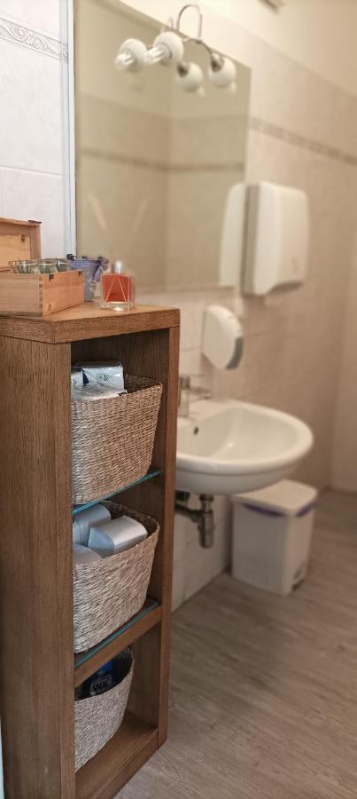 La Casina Di Ale Apartamento Marina Di Carrara Exterior foto