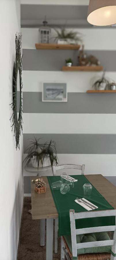 La Casina Di Ale Apartamento Marina Di Carrara Exterior foto